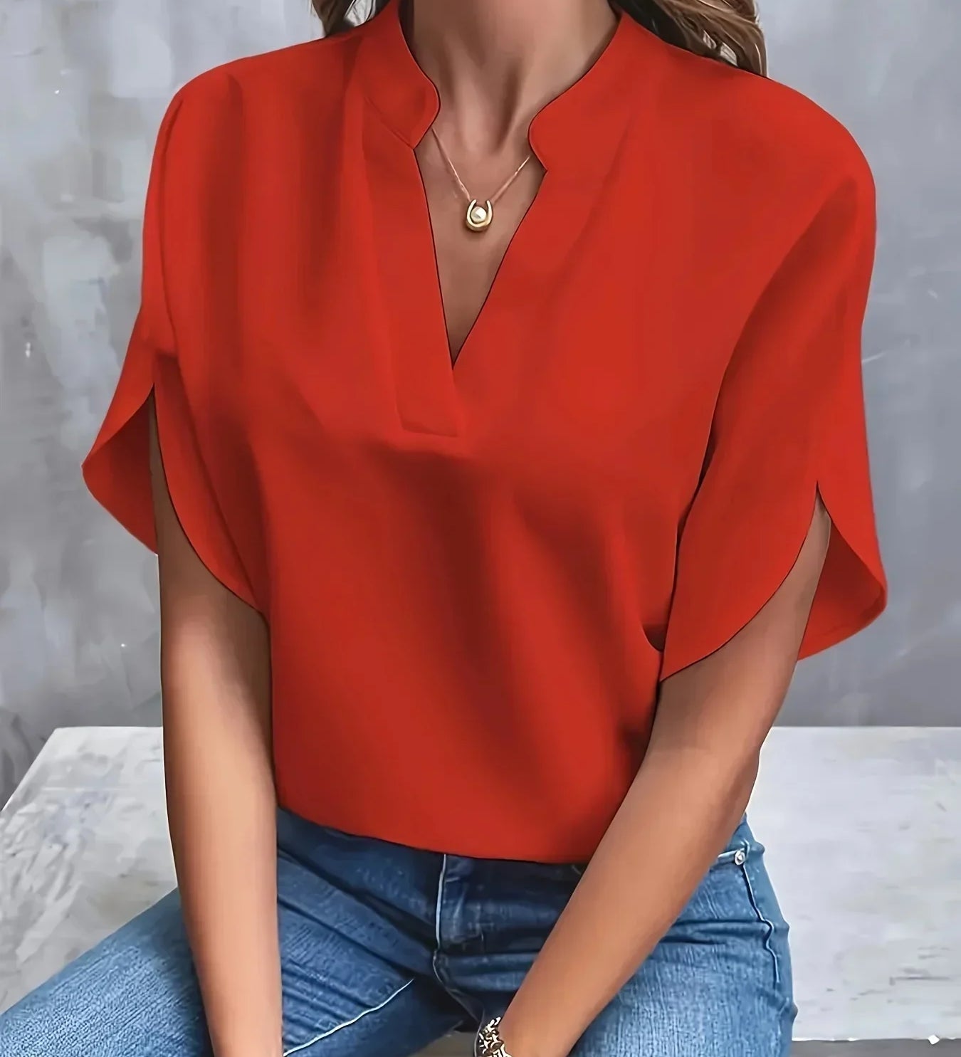 Thalia™ | Elegáns Blúz Testreszabott Dizájnnal