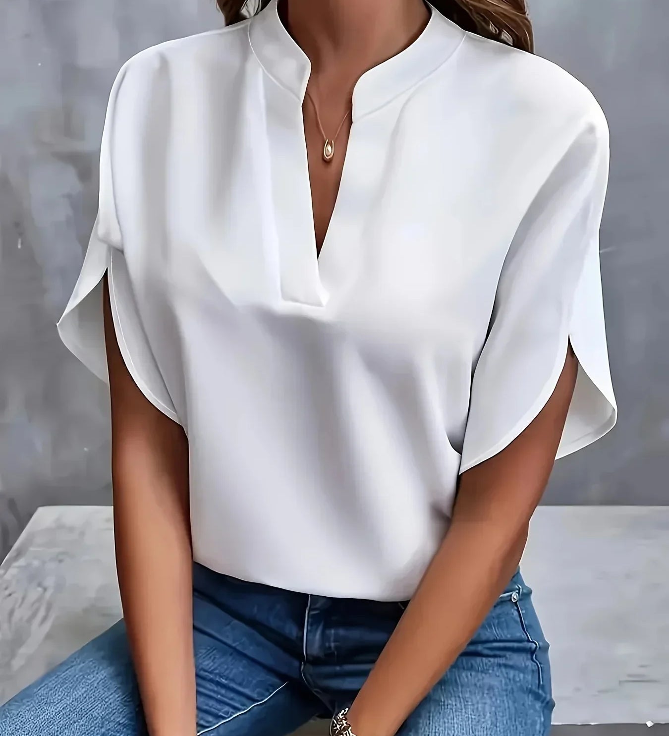 Thalia™ | Elegáns Blúz Testreszabott Dizájnnal