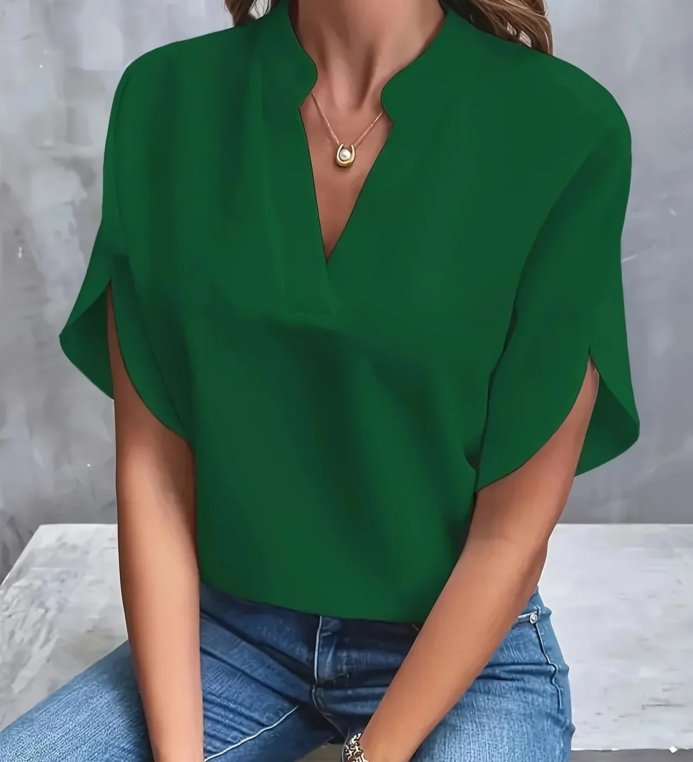 Thalia™ | Elegáns Blúz Testreszabott Dizájnnal