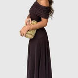 Váll nélküli chiffon maxi ruha