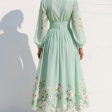 Elegáns Virágmintás Pliszírozott Maxi Ruha – Suzanne