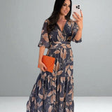 A Claudia Maxi Ruha